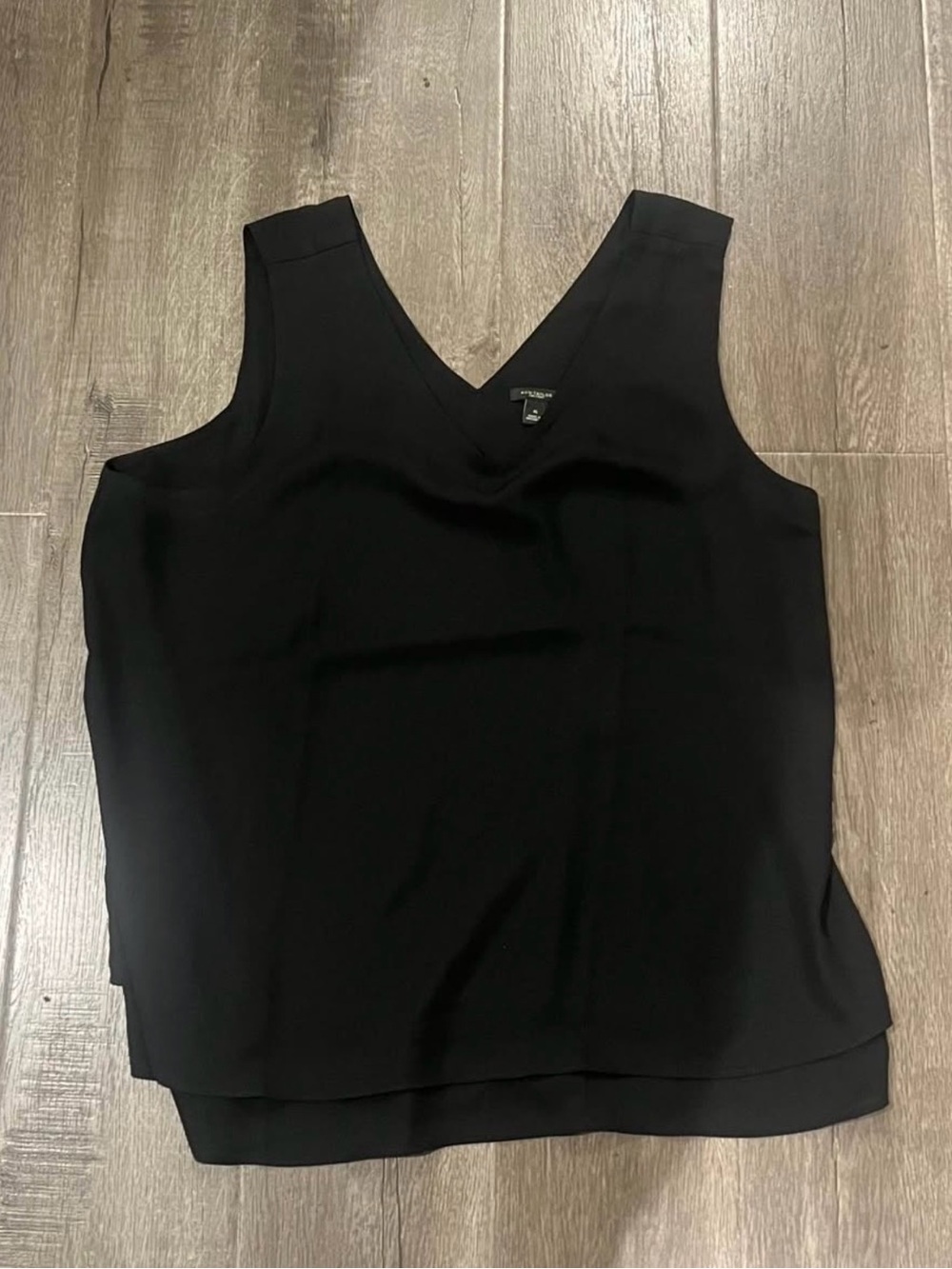 Ann Taylor Factory Black V-Neck Sleeveless Camisole